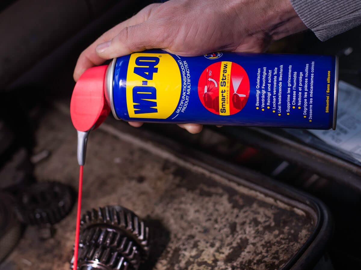 WD-40 Prodotto multifunzione Smart Straw 6 x 400 ml – Applicazione precisa con tubo spray pieghevole, dissolve meccanici e ruggine, elimina i cigolii, allontana l'umidità, protegge e pulisce
