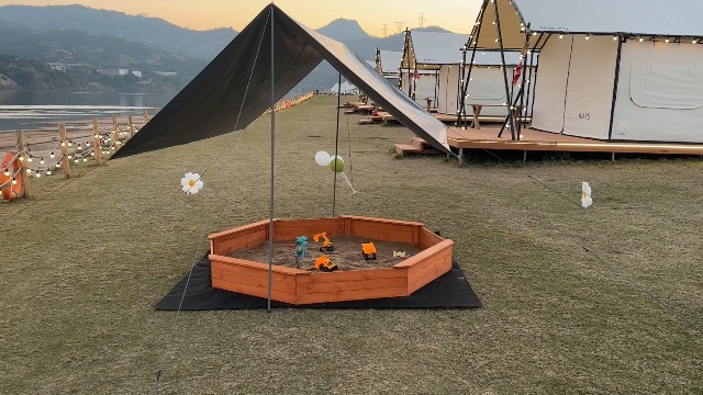 Luyitton Large Outdoor Octagon Sandbox 84.5