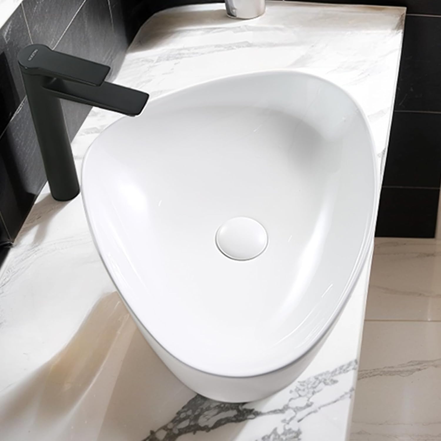 NUESTRA VIDA NUESTRA VIDA White Bathroom Vessel Sinks 19.7×16.1×4.7 inch, Countertop Wash Basin, Ceramic Vessel Sink for Bathroom Vanity sink, Triangle shape