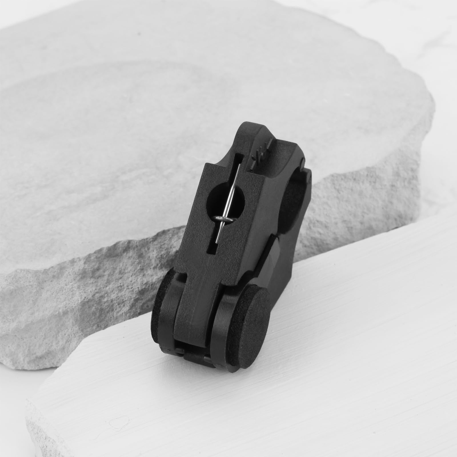 OTOTEC Uchwyt na laskę do chodzenia, czarny, 5,2 x 4,7 cm, wysokość 2,1 cm, idealny do rur o średnicy od 1,6 cm do maks. 2,5 cm, 2 szt