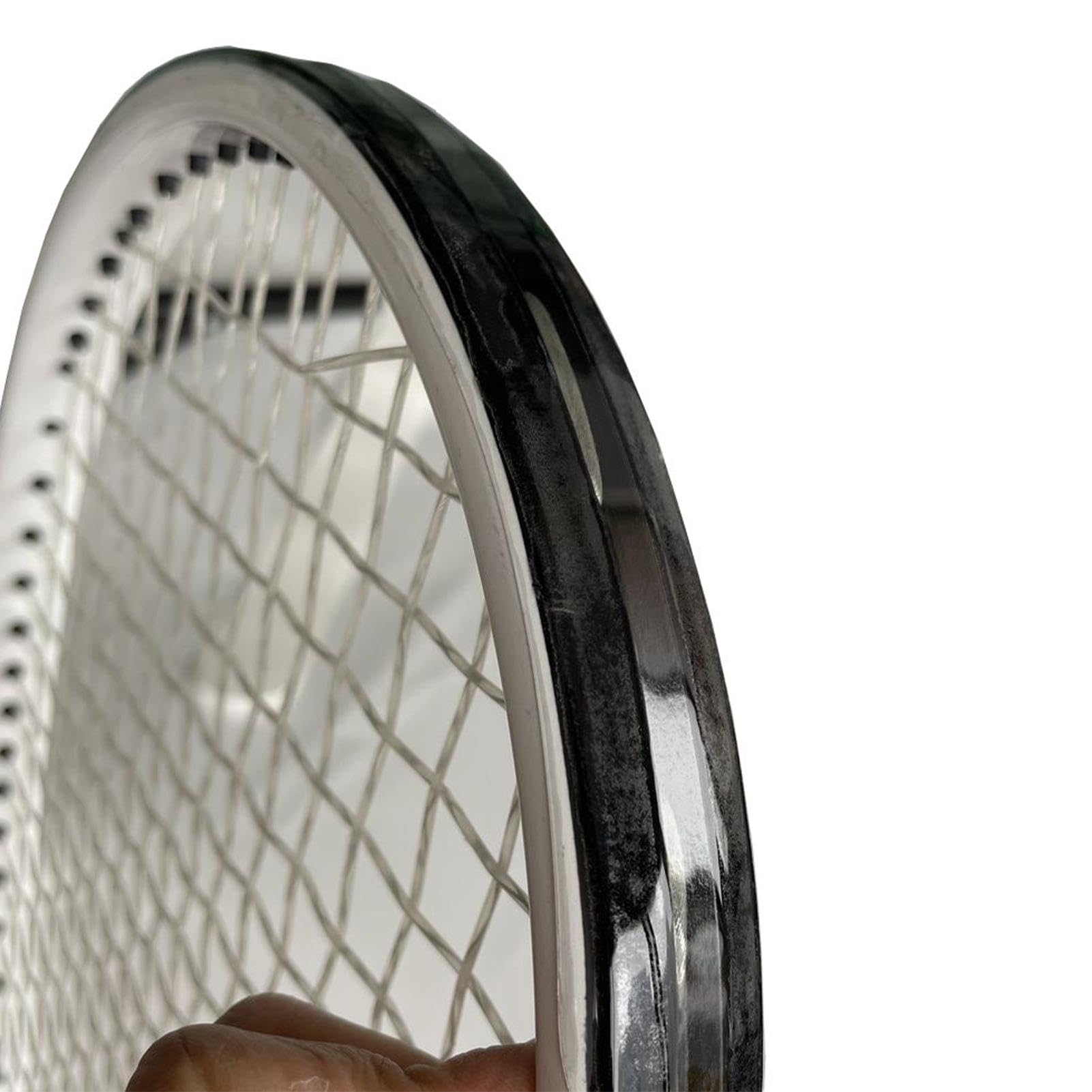 Bande de protection transparente pour cadre de raquette de tennis