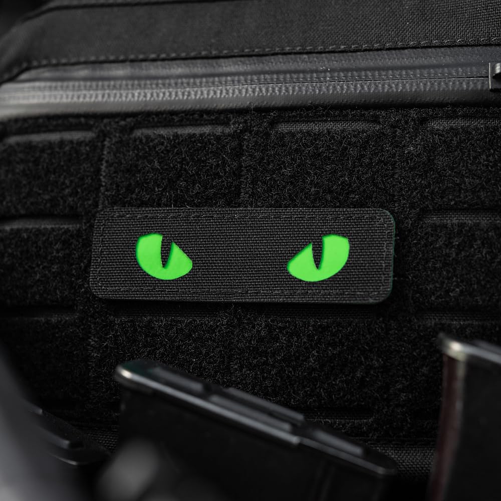 M-Tac Naszywka Cat Eyes Laser Cut, czarny/zielony