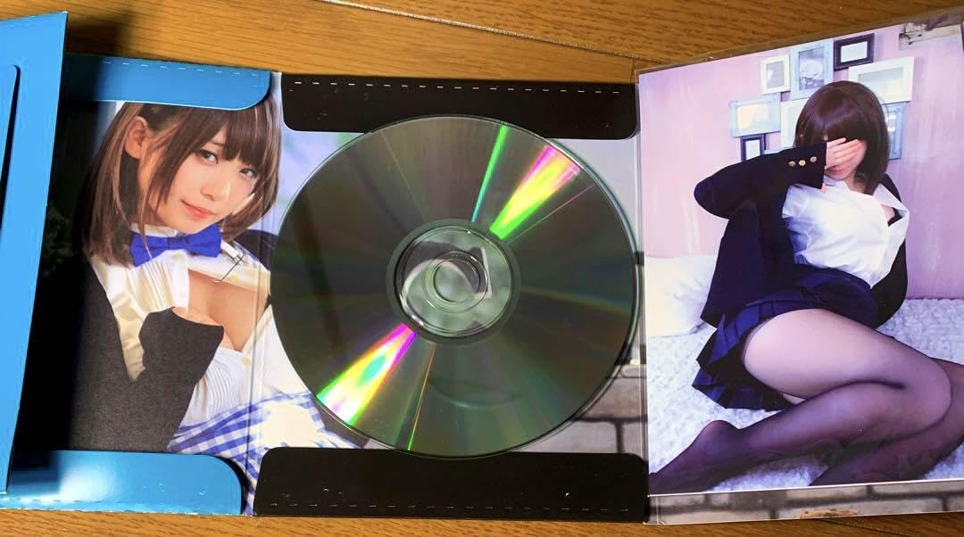 Amazon.co.jp: 伊織もえ コスプレ ROM &写真集 月曜日のあの子 : おもちゃ