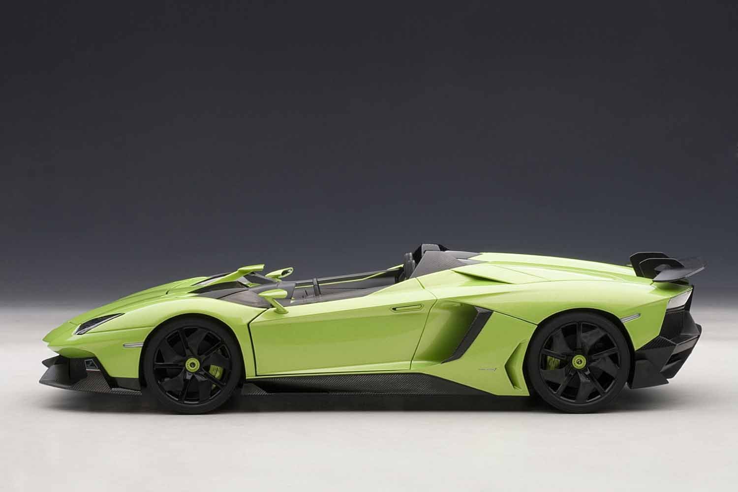 Amazon | AUTOart 1/18 ランボルギーニ アヴェンタドール J (グリーン