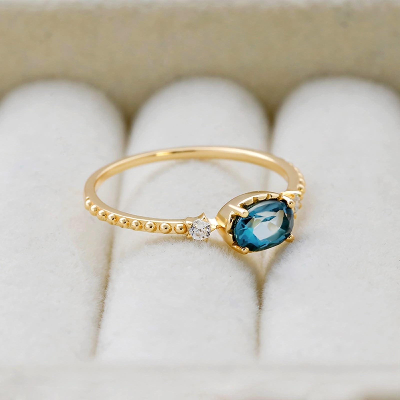 Anillo de compromiso de oro Au 375/585/750, ovalado, topacio elegante, filigrana