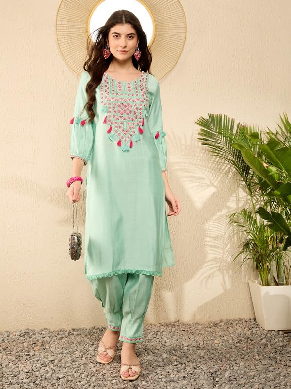Image of Vaamsi Women's Rayon Solid Straight Embroidered Kurta Salwar Set With Tassels