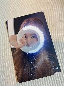 Amazon.co.jp: ITZY ペンライト リングライト チェリョン トレカ