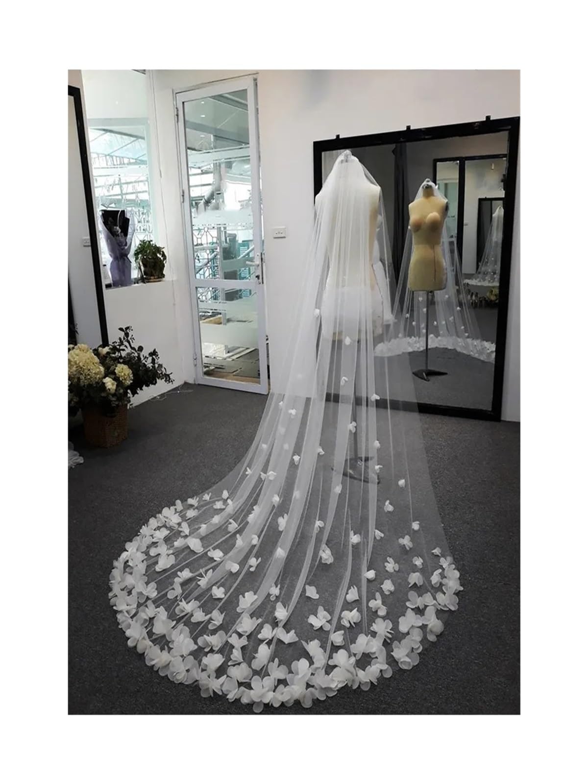 HWJFDC Wedding Veil White Bridal Long Cathedral Wedding Veil 3D Flowers Floral Lace Petals Veil Wedding Accessories(Ivory,300cm)