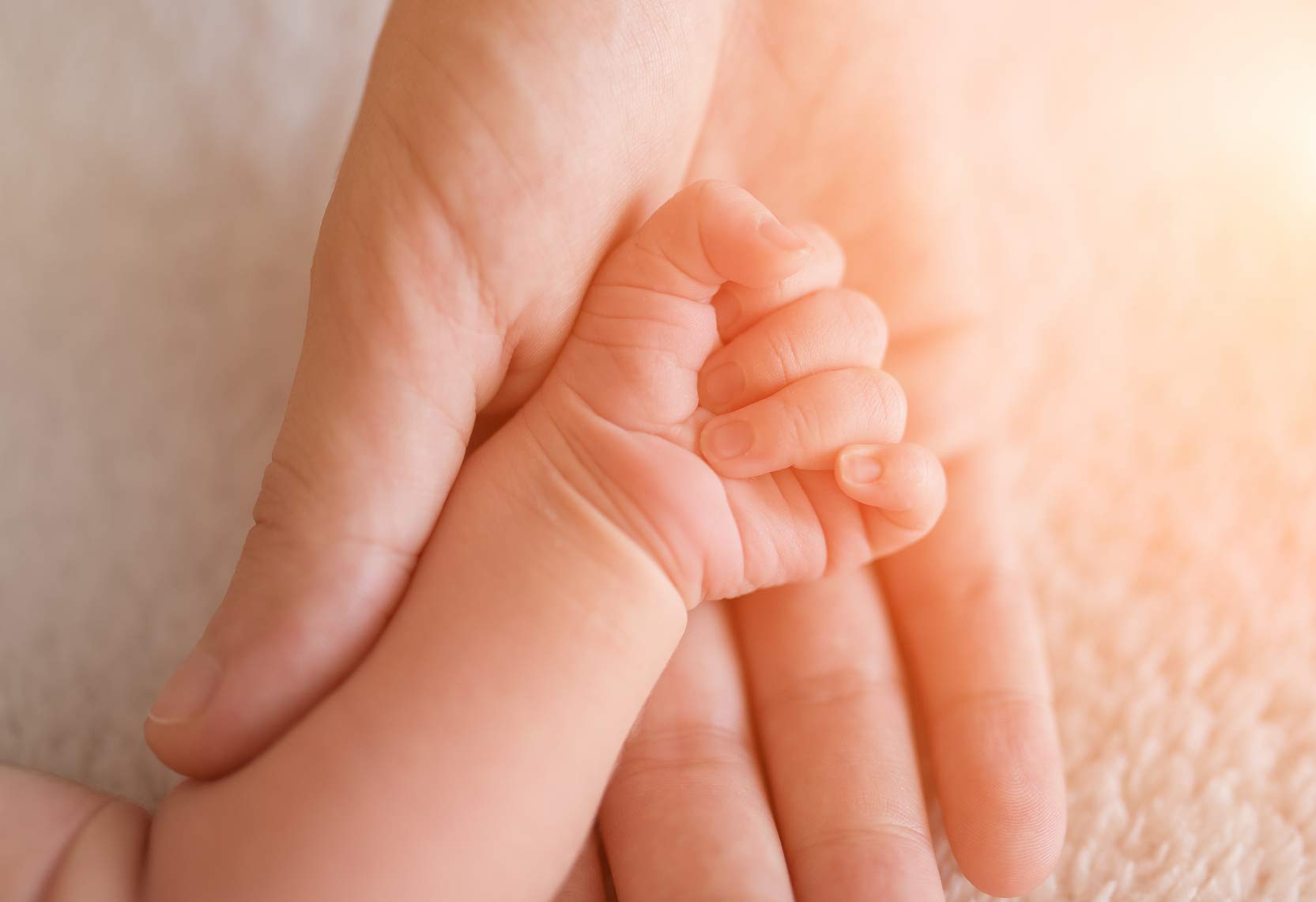 Guantes de lana natural suave para bebé de WERNER CHRIST BABY- Manoplas unisex (recién nacido, niña, niño, hasta 18 meses) para manos calientes en invierno con cuero y cuerda de unión, cinta azul