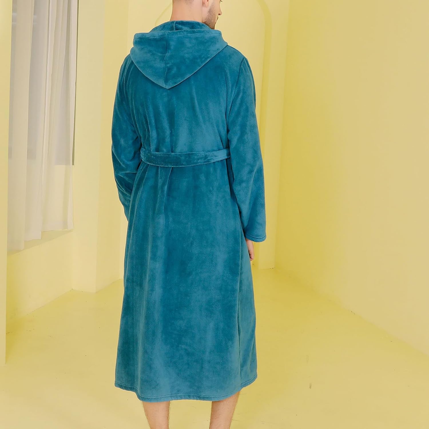 Men's Long Sleeve Bathrobe Hooded Fuzzy Robe Soft Winter Fall Cozy Fleece Long Trendy Thick Knee Length
