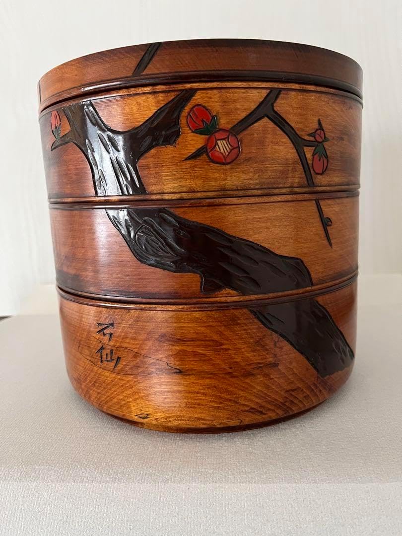 ❤️ 木曽漆器　伝統工芸品　重箱　三段重ね　木製　漆塗り　❤️ Amazon.co.jp: 木曽漆器 伝統工芸品 重箱 三段重ね 木製 漆塗り