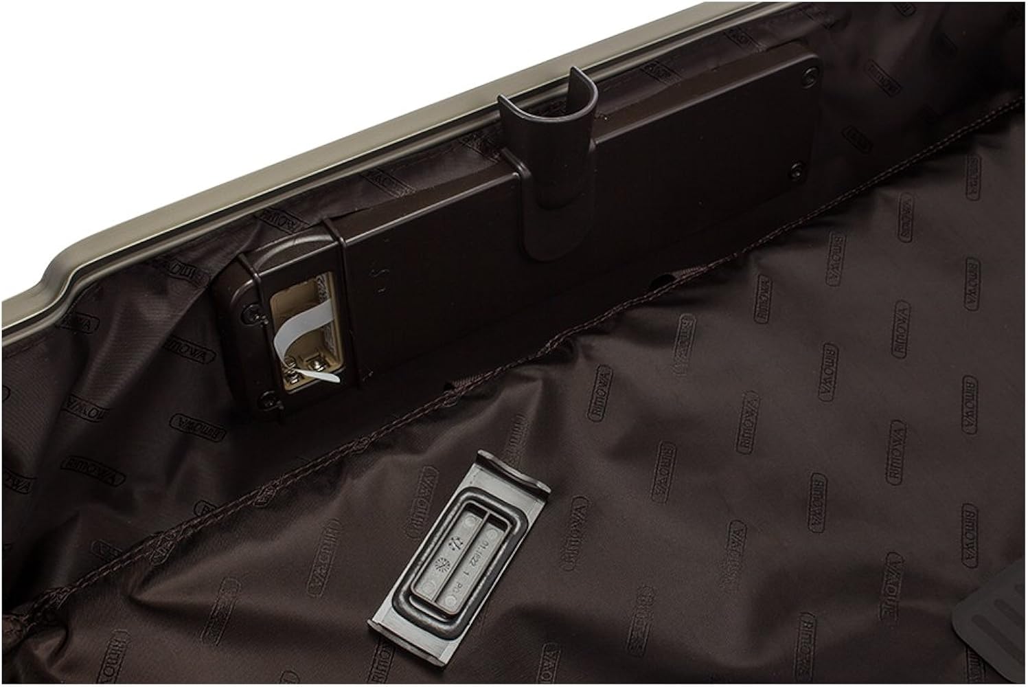 リモワ RIMOWA トパーズ スーツケース 67L TOPAS E-Tag リモワ RIMOWA TOPAS TITANIUM スーツケース 67L キャリーバッグ