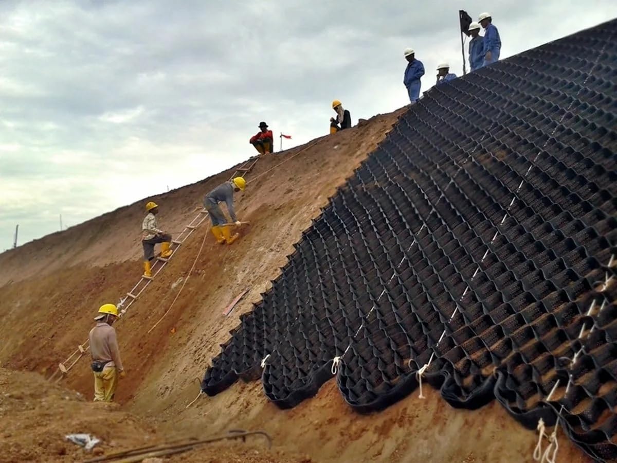 Shed Base Plastic Grid,Honeycomb Geo 4" Thick Driveway Stabilizer for Gravel/Soil - HDPE Sloped & Flat Ground