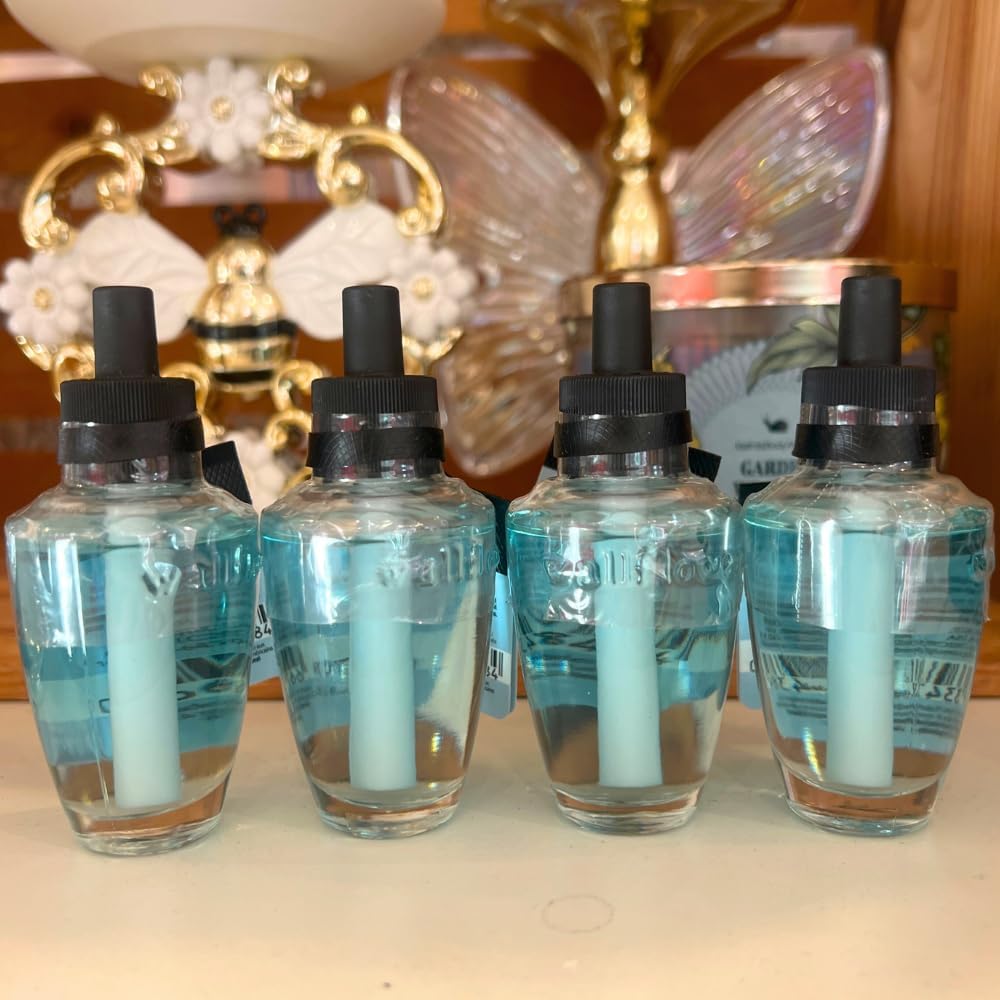 Bath & Body Works MAGIC IN THE AIR Wallflowers Home Fragrance Refill 0.8 fl oz – Pack of 4