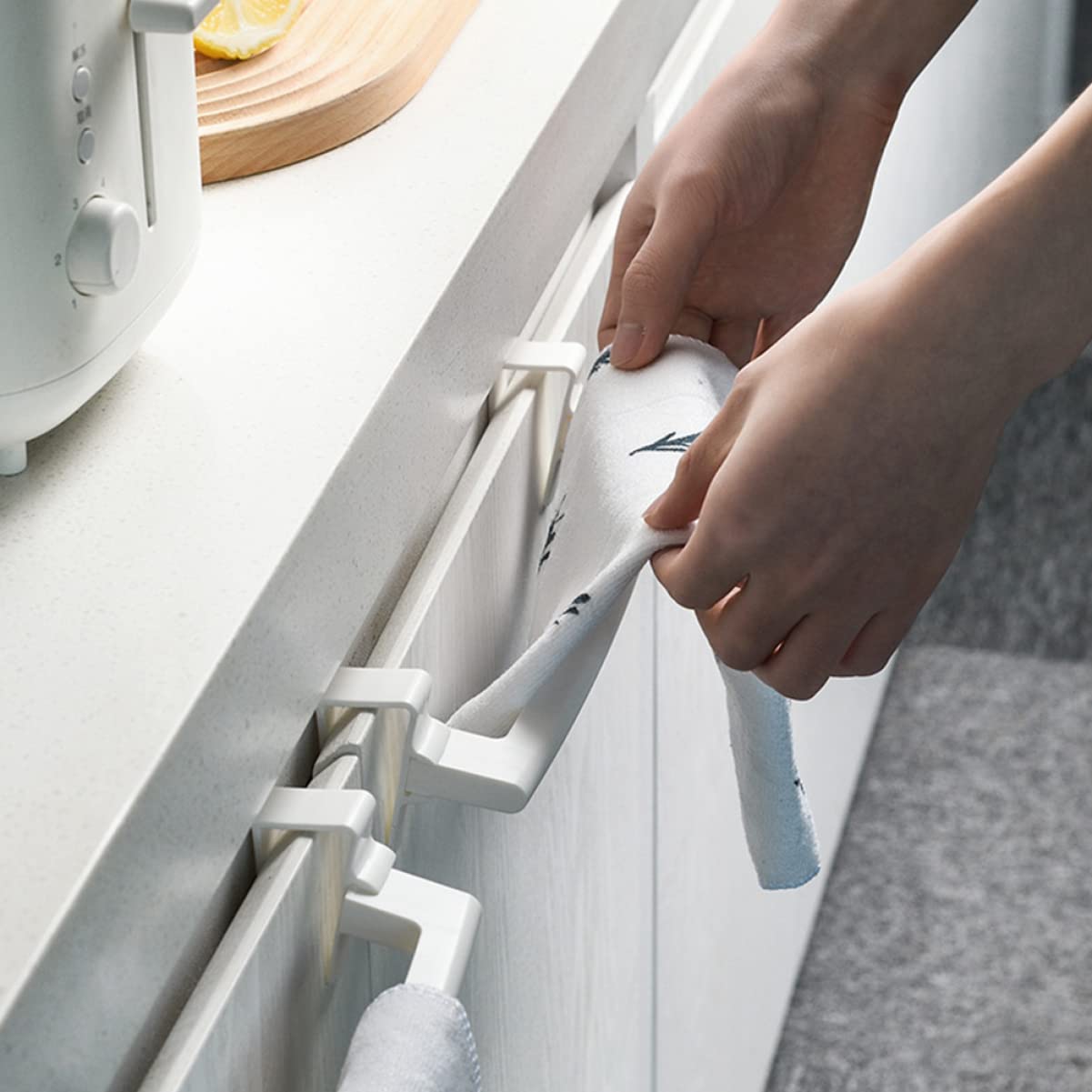 Lot De 2 Supports à Serviettes/torchons Muraux En Plastique Blanc - Gain De Place Pour Cuisine Et Salle De Bain