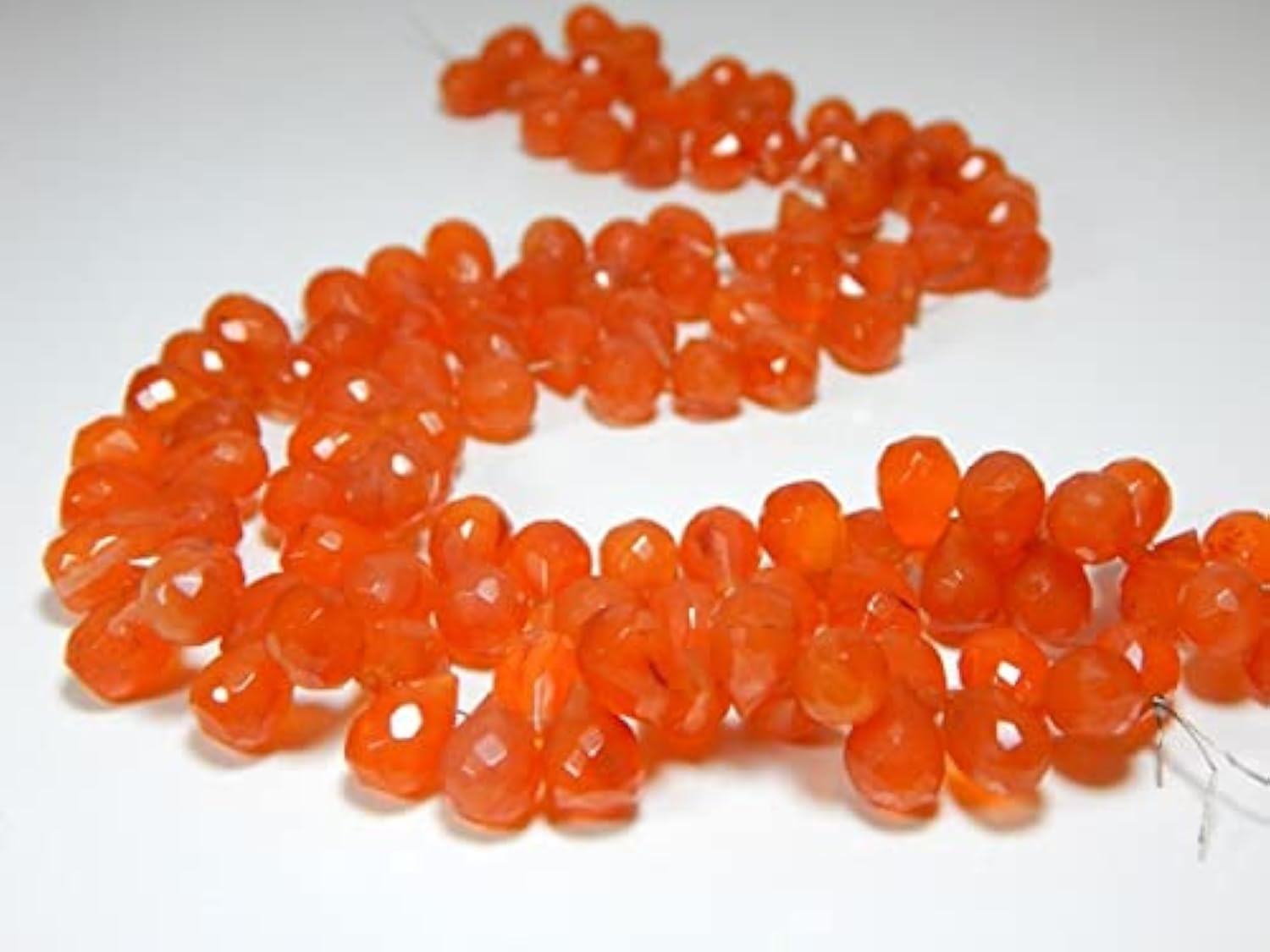 Carnelian teardrop beads naturelles pour créer vos bijoux bohèmes et solaires de l'été