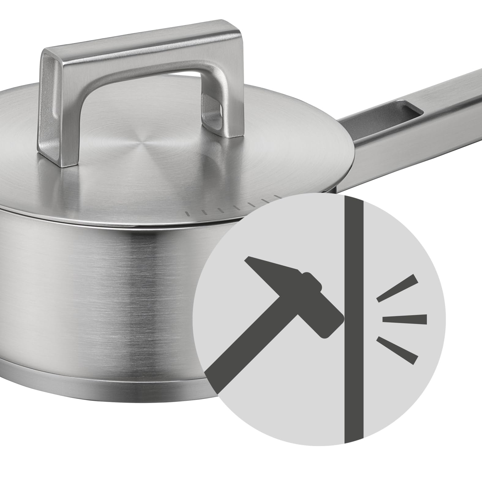 WMF Ultimate Cool Stielkasserolle 16cm mit Deckel, Kochtopf klein 1,4l, Milchtopf Induktion, Cromargan Edelstahl matt, unbeschichtet, Induktions Topf mit Innenskalierung, spülmaschinengeeignet