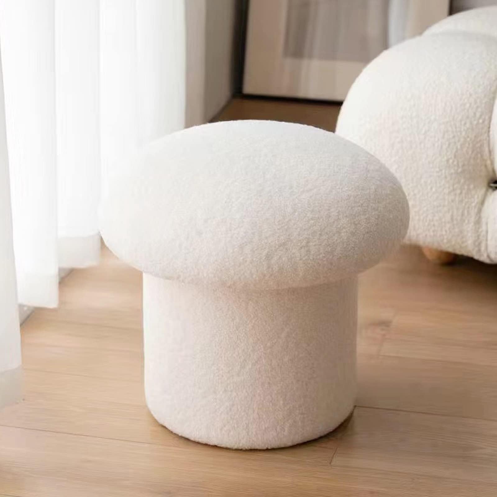Tabouret champignon en laine d'agneau blanche et bois noble grand modèle