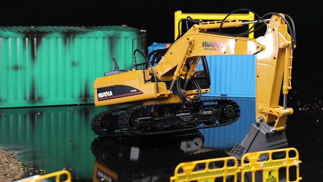 Amazon.com: wheelfun HUINA 1/14 RC Electric Excavator 1535 Remote