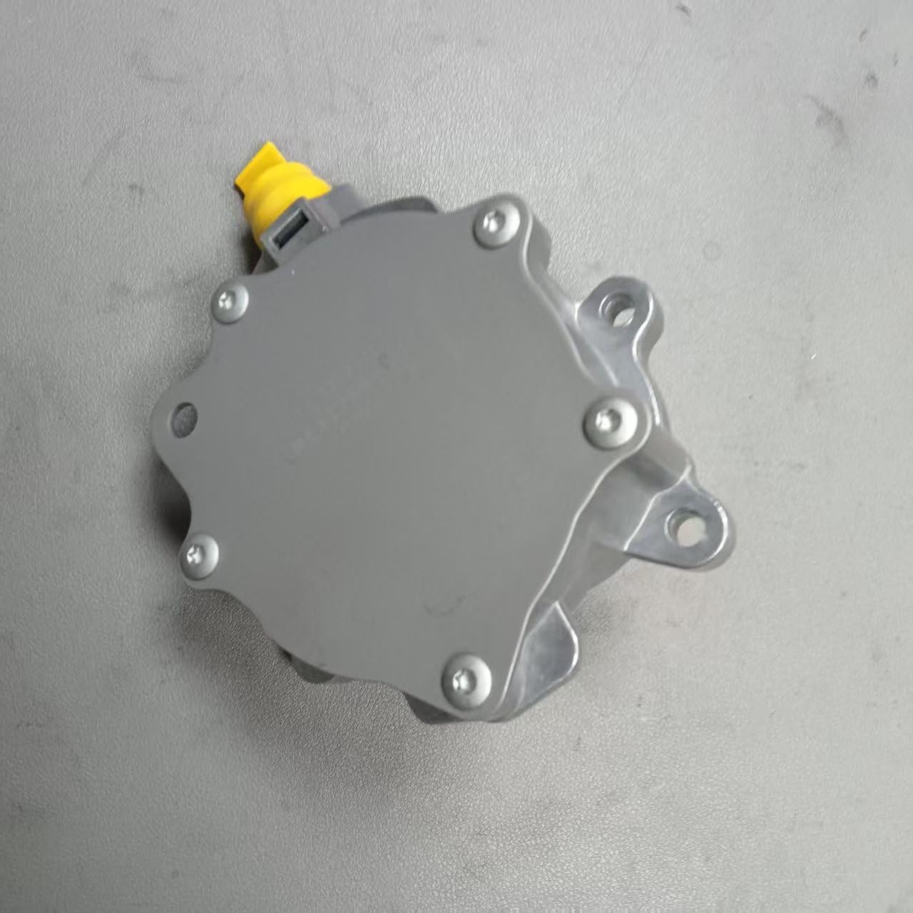 VACUUM PUMP LR047384/31370519 LR047384/31370519, Compatible with LR