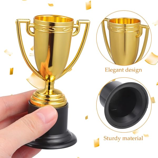 YARNOW Lot de 24 trophées de football en plastique - Petit trophée - Pour compétitions et cérémonies de remise de prix - Surface lisse - Récompense encourageante pour toutes les occasions - 4