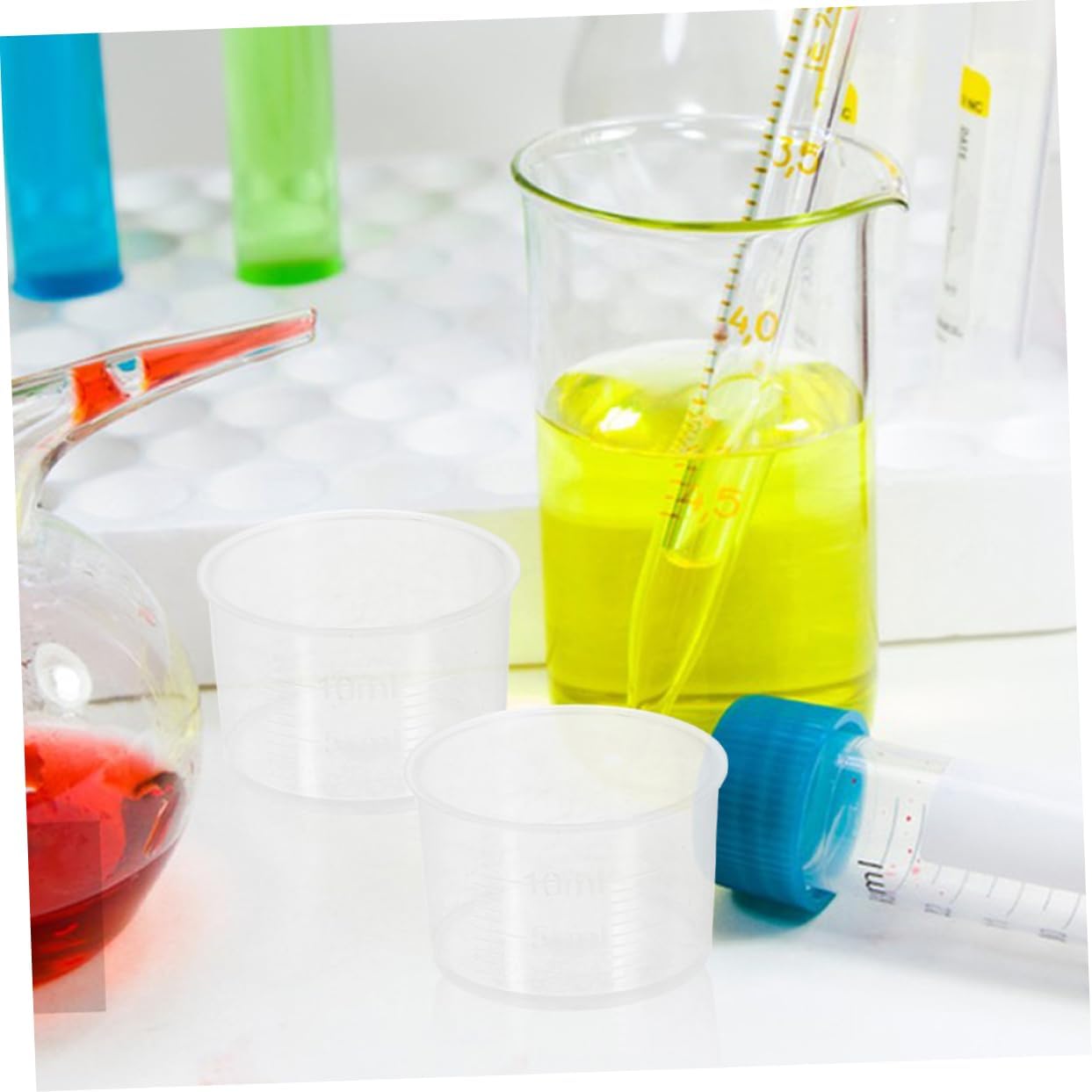 SECFOU 200pcs Clear Plastic Graduated Measuring Cups Scale Cups for Mixing Painting and Epoxy Resin Transparent Liquid Measuring Tool for Kitchen and Laboratory Use