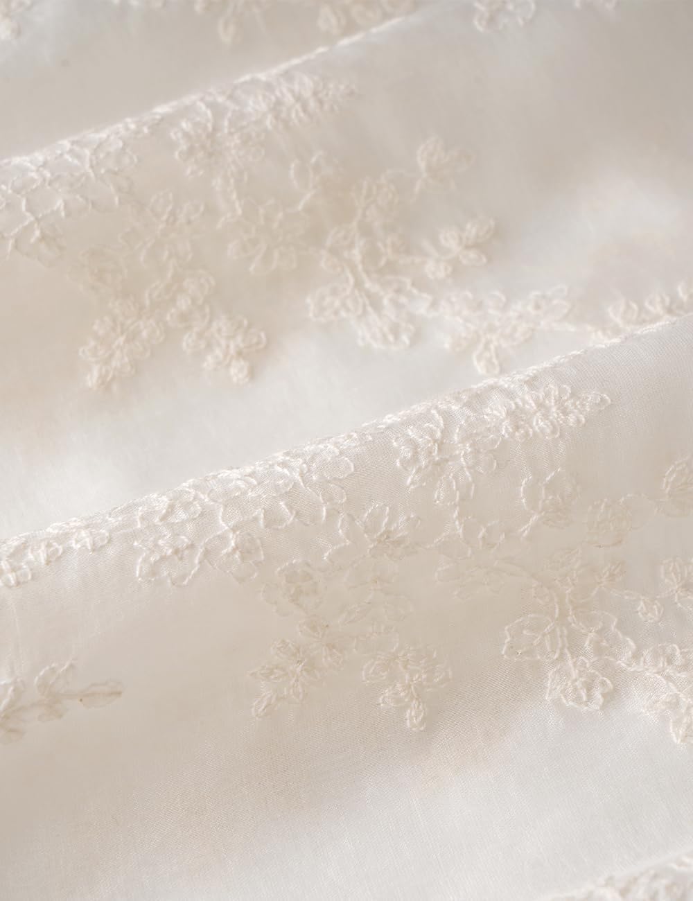 Women's Bohemian Maxi Dress, Summer White Halter Neck Sleeveless Embroidery Lace Beach Vacation Long Dress - Image 5