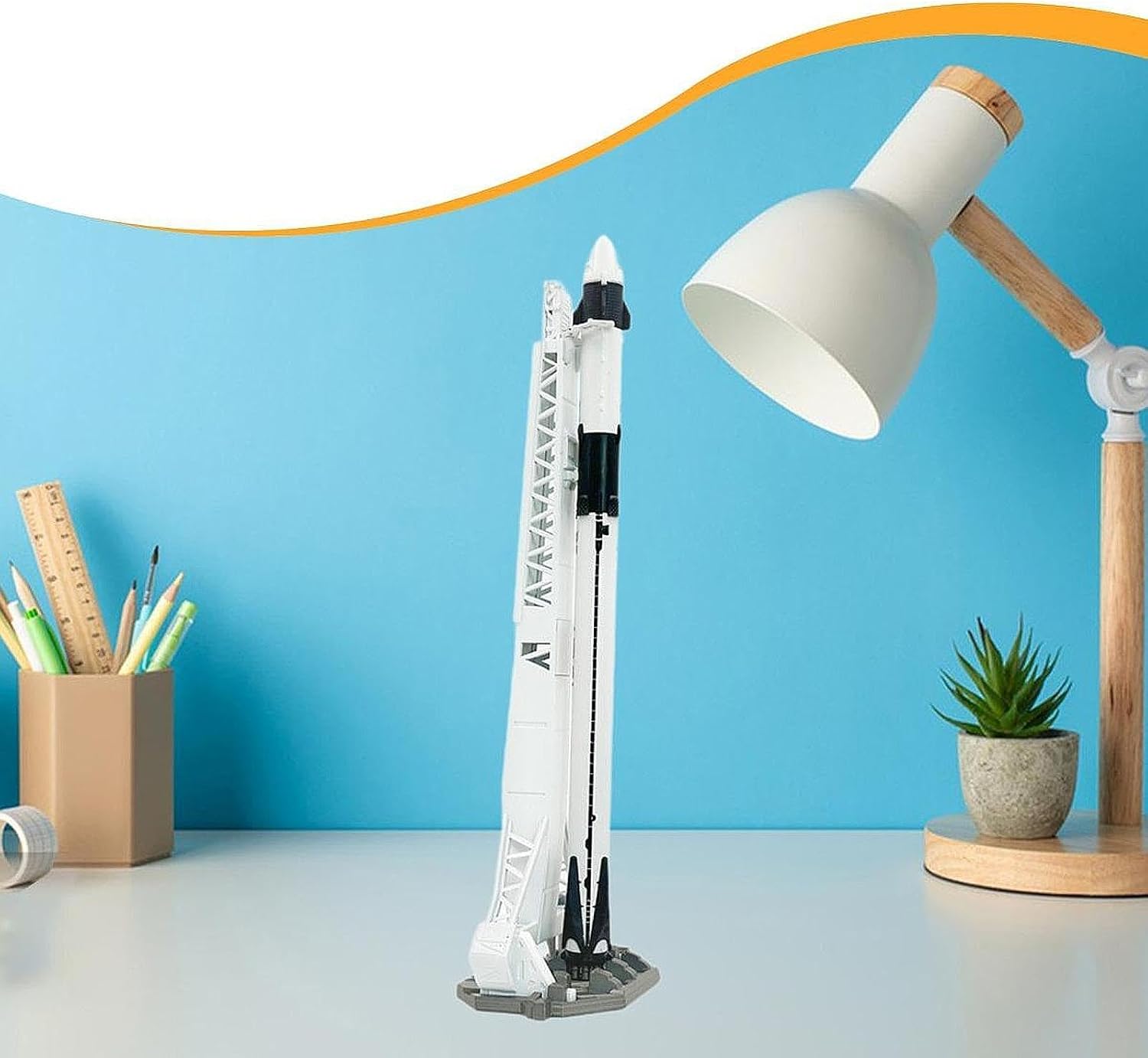 DuskHaven 1/200 Space Rocket Model Teaching Aid Educational Collectibles with Base