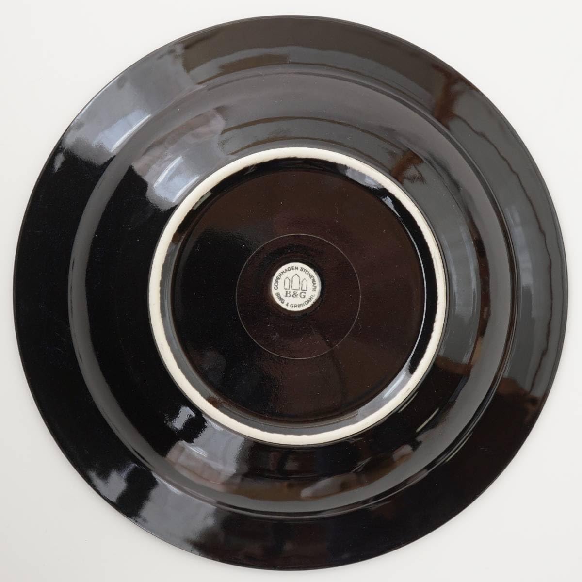 クイストゴー パレット スープ プレートブラック クイストゴー コーディアルパレット（黒）スーププレート | Loppehopper