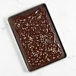 Nordic Ware Prism Plaque de Cuisson Extra Large 21x15 po, Capacité XL, Aluminium Naturel Texturé pour Rôtissage, Cuisson, Gril