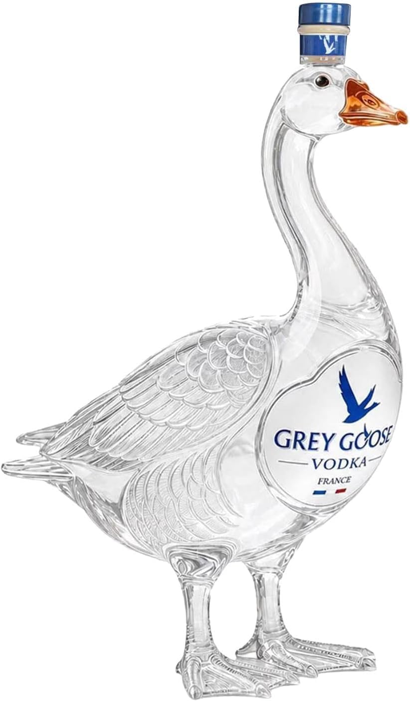 HoldOneLight 3D Goose Whisky Decanter - Elegant Art Glass Liquor Bottle | Novelty Spirits Storage for Home Bar & Dining Room | Unique Gift for Bird Lovers & Whisky Enthusiasts