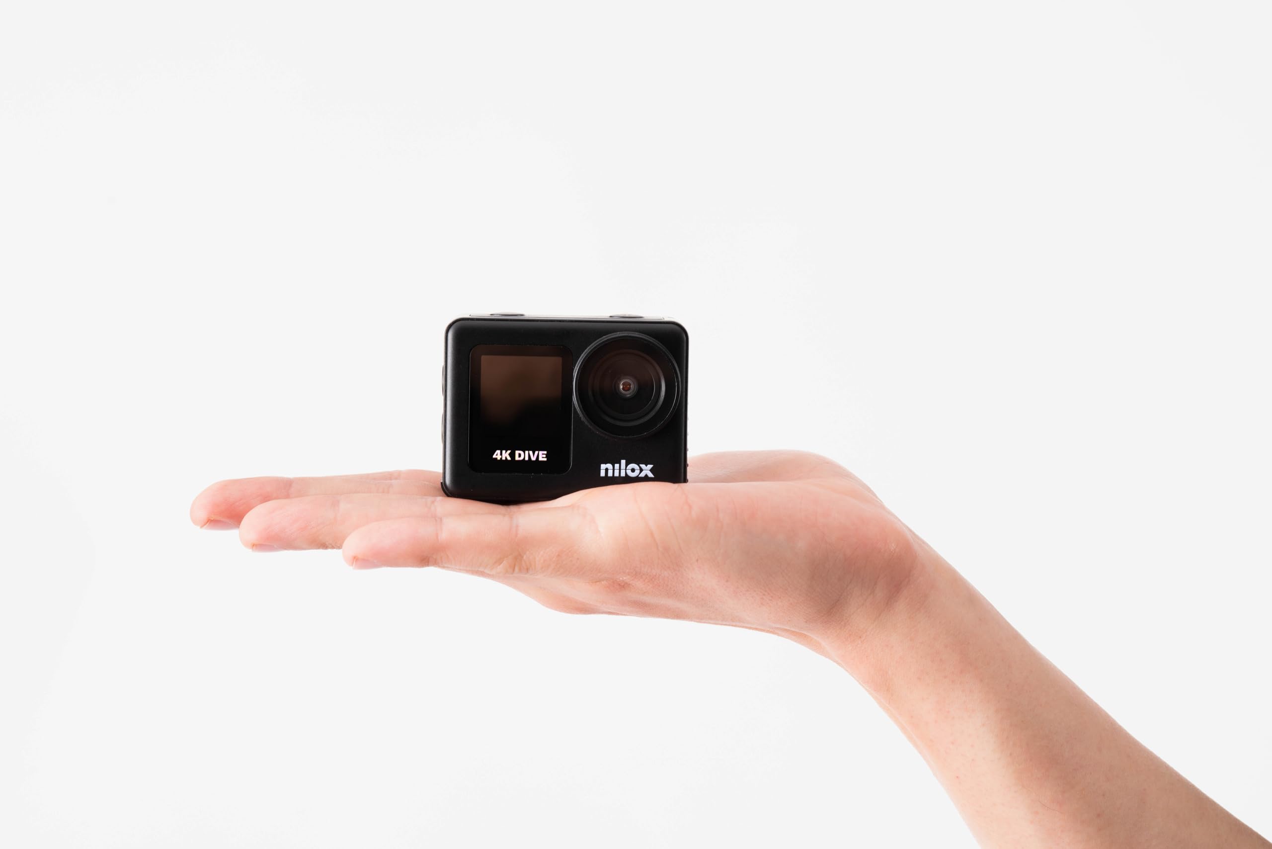 Nilox, Action Cam 4K Dive, Action Camera 4K/60fps, Doppio Schermo con Touch Screen, Connessione Wifi, Resistente all'Acqua fino a 30m con Custodia Protettiva, Batteria 1050 mAh, Memoria SD 128 GB