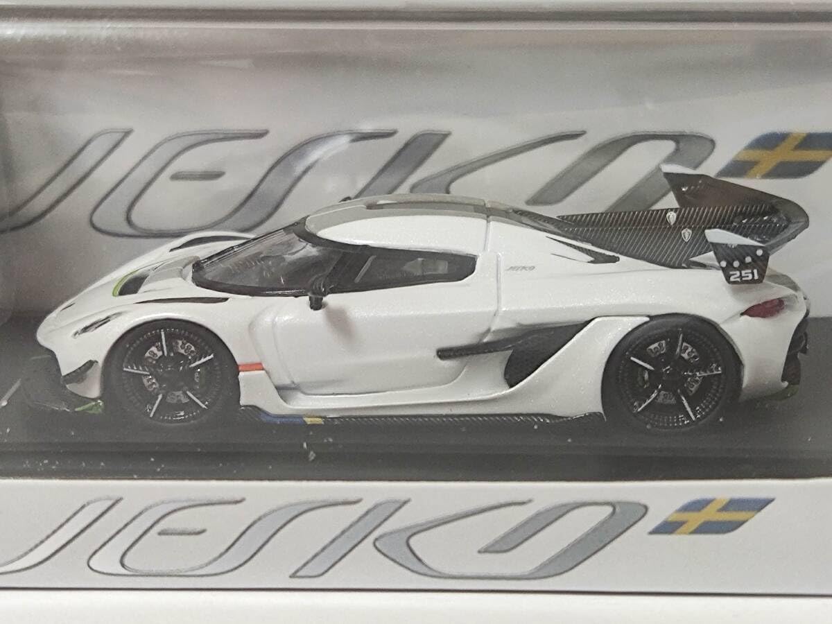 Amazon | CM Model 1/64 Koenigsegg Jesko Pearl White [CM64