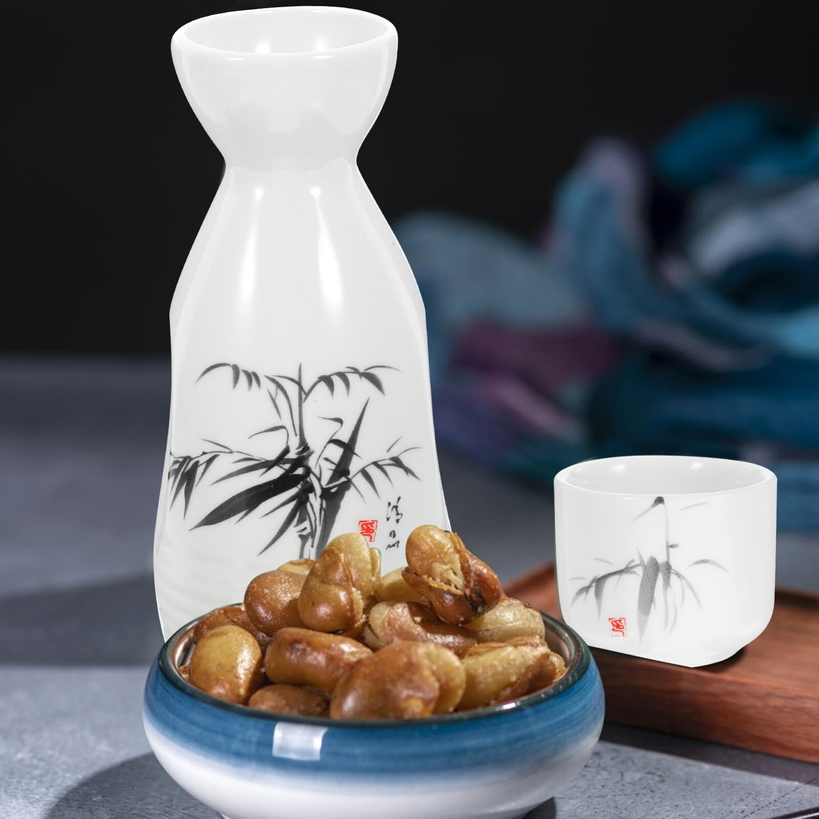 STOBAZA 1 Set Japanischer Sake-Becher Traditionelles Sake-Servierset Keramikkrug Sake-Karaffen Sake-Servierbecher Handbemalte Porzellan-Saki-Becher Weingläser Für Neujahrsgeschenke