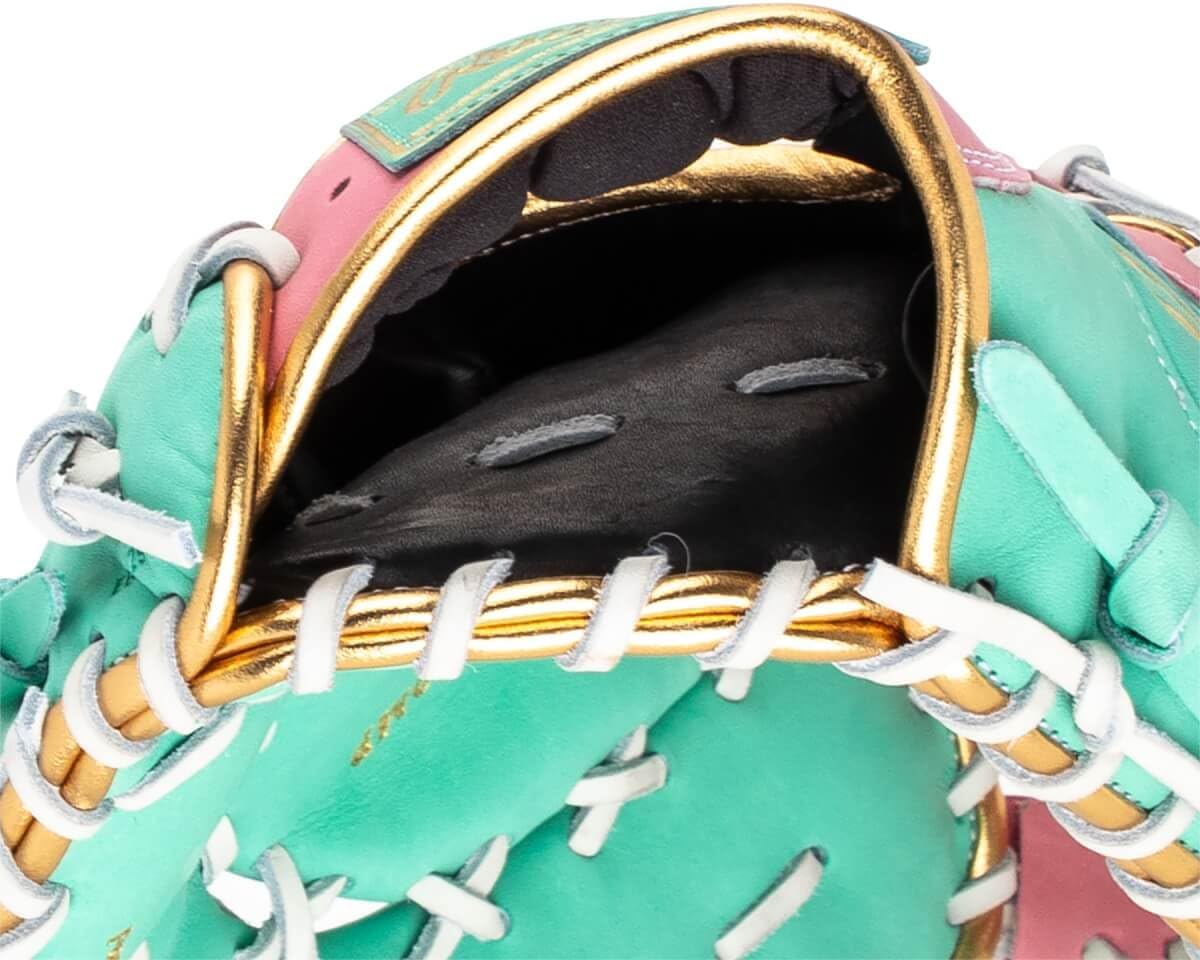 Rawlings Heart of the Hide Mint Condition 13" Baseball First Base Mitt: PRORDCT-10MP Right Hand Thrower