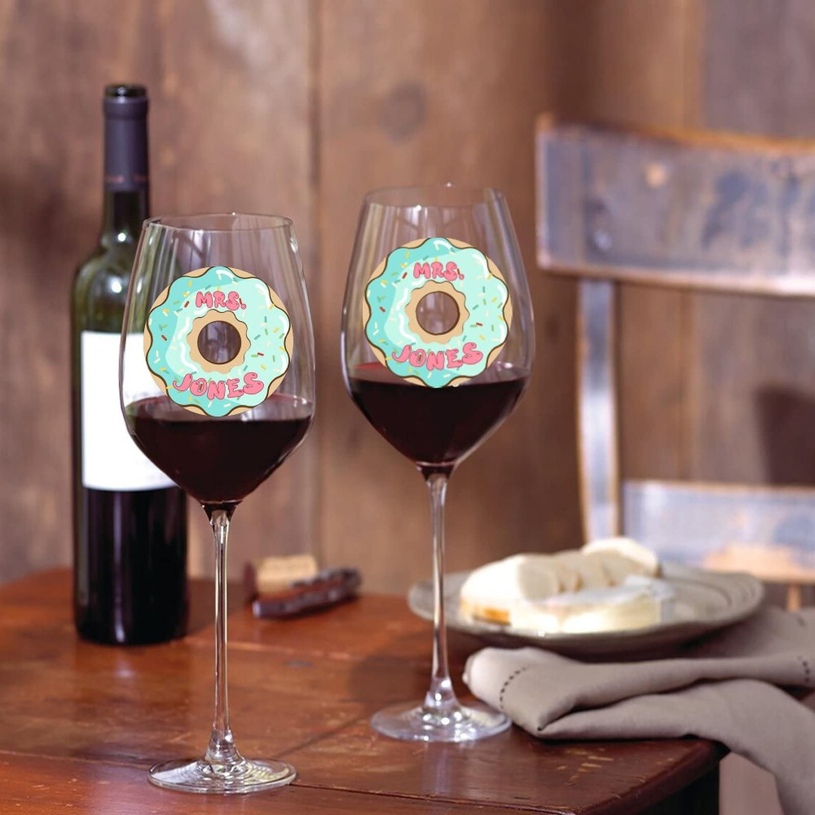 Juego de 2 copas de vino tinto con nombre personalizado, donas de Navidad, divertidas copas de vino para mujer, regalos únicos personalizados, regalo de fiesta, hogar, bar, regalo de
