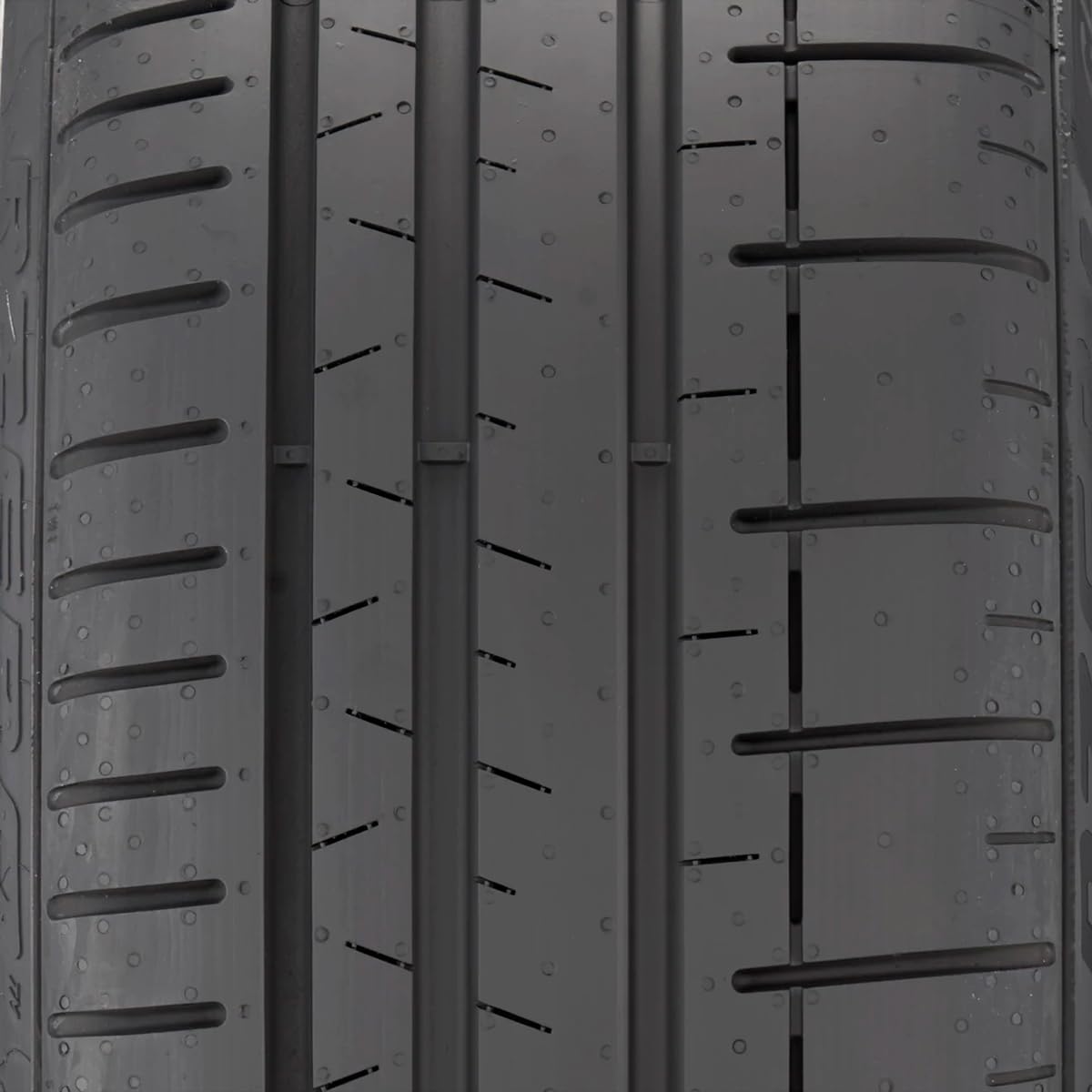 Pneu été Pirelli P Zero XL FSL - 225/35R19 88Y - Économie C, Adhérence A - Performance
