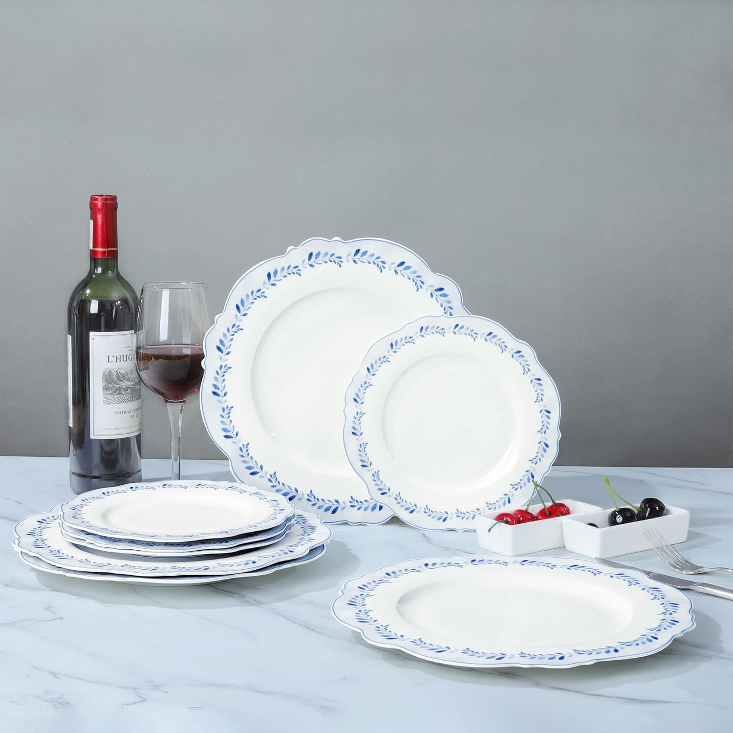 fanquare Lot de 4 Assiette Plate en Porcelaine, Motif Feuilles Bleues, Service de Assiettes Ø 27 cm Assiette Petit déjeuner Assiette Plate Service