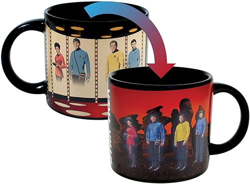 Taza de café con cambio de color según temperatura con diseño de transportador Star TrekAñada líquido caliente y Kirk Spok McCoy y Uhura aparecen en