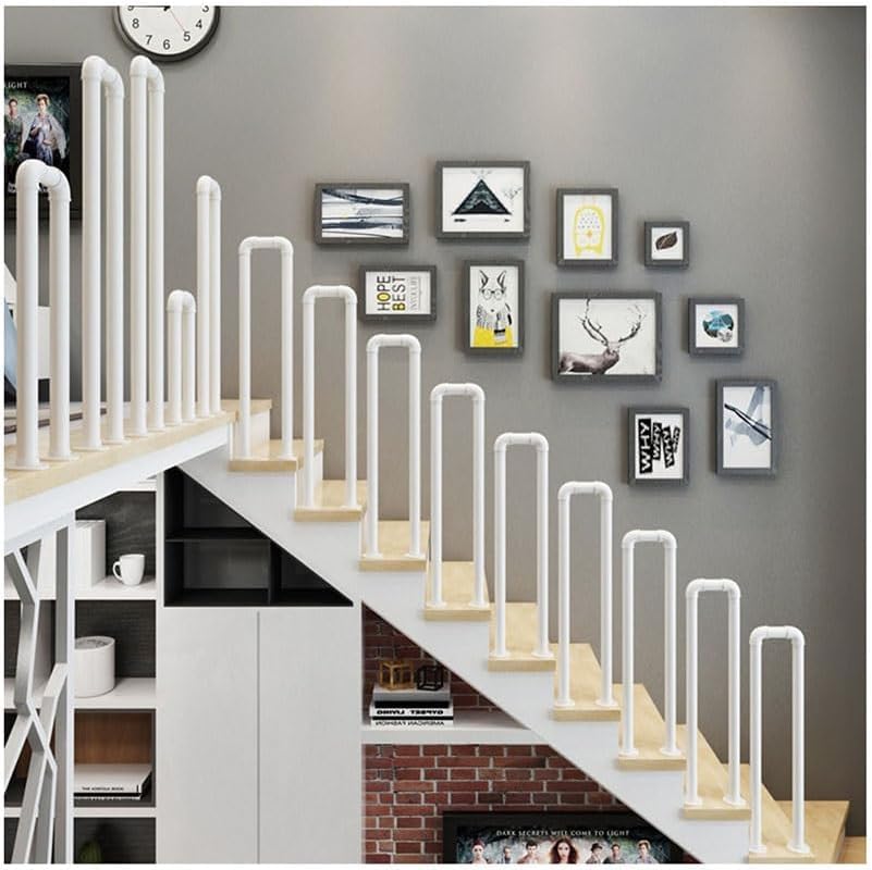 Rampe d'escalier en U compacte blanche pour sécuriser les petits espaces de vie