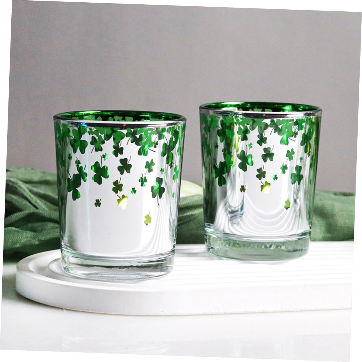 BESTOYARD 12pièces Bougeoirs Verre Vert pour Saint-Patrick Décorations De Table Festives avec Motif De Trèfle pour Fêtes Bars Et Cafés