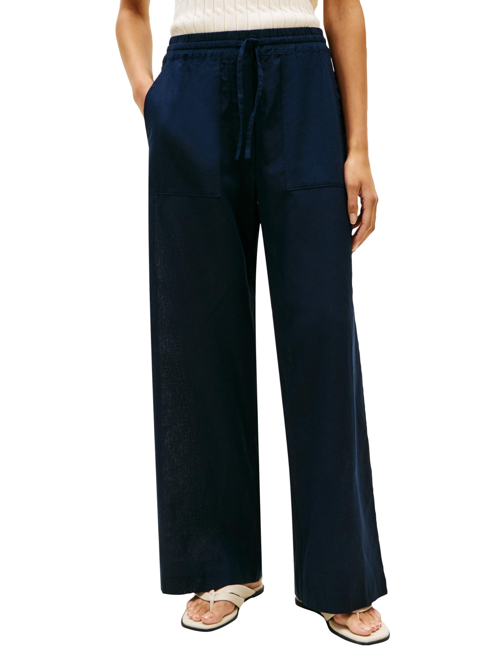 

                                                    Tommy Hilfiger Women's Linen Wide Leg Pull on Pant
