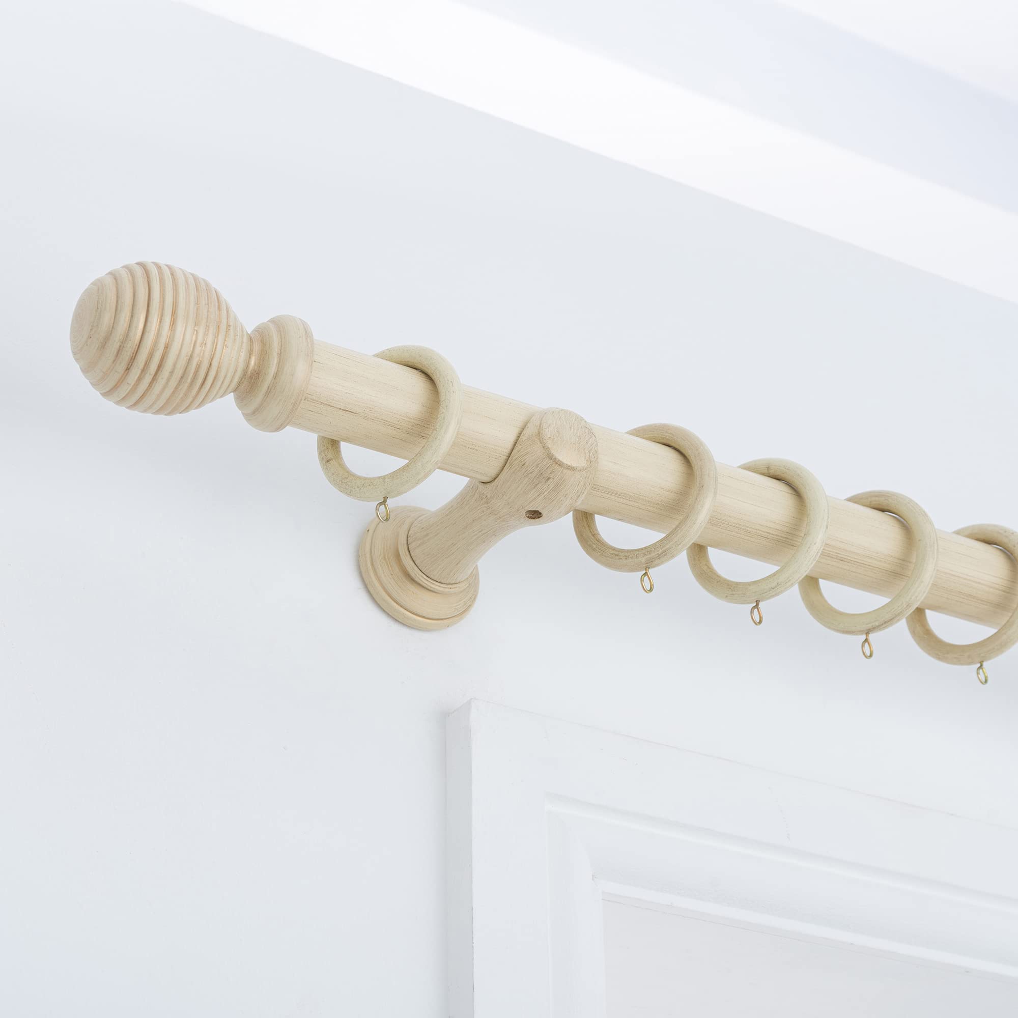 A.Unique Home Ribbed Wooden Curtain Pole with Rings and Fittings, In a Variety of Colours and Sizes (35mm) (150cm, Antique Vanilla)