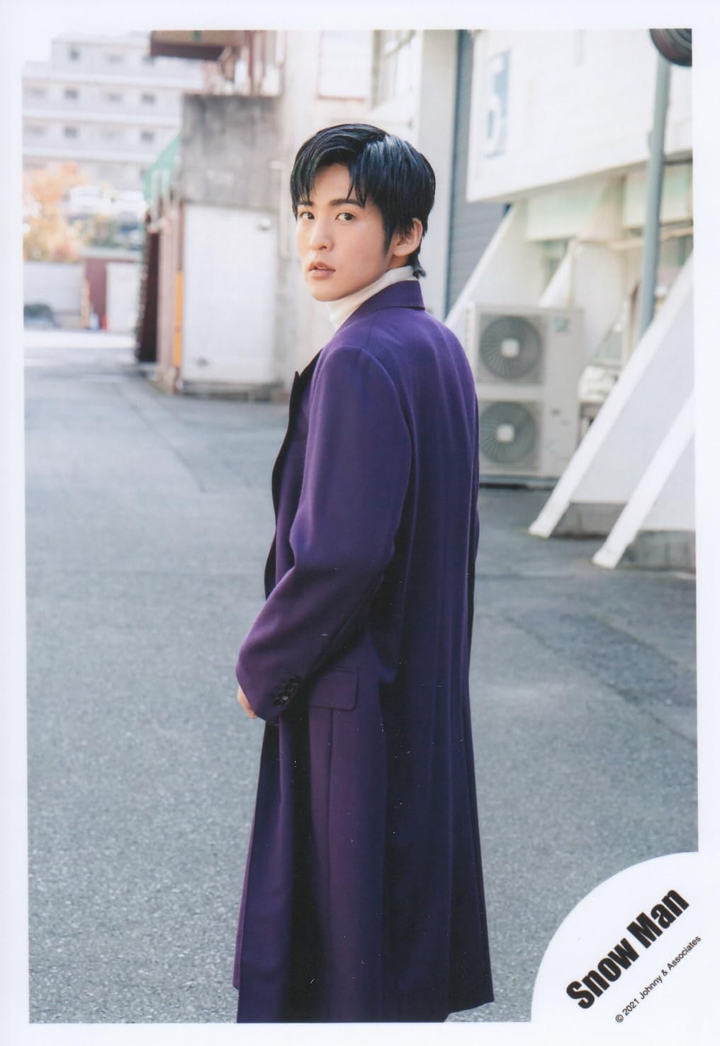 Amazon.co.jp: Snow Man 公式 生 写真（目黒蓮）SM00629 : おもちゃ