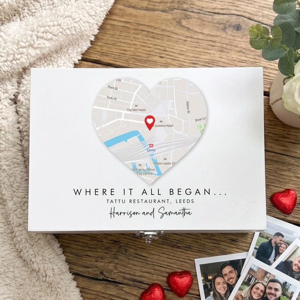 Caja de recuerdos de ubicación de mapa personalizable, diseño de corazón, caja de recuerdos de madera, regalo de San Valentín, aniversario, vacaciones, amistad, 27 x 19 x 14 cm