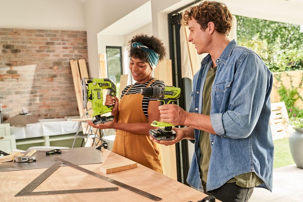 RYOBI 18V ONE+ Kit Combinado Inalámbrico 10 Herramientas – Taladro, Sierra, Multiherramienta y Más – Incluye 2 Baterías y Cargador