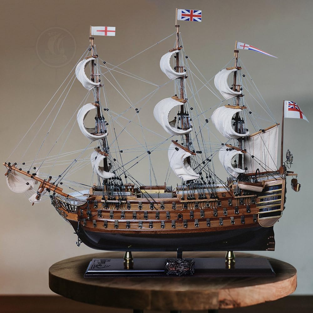 Old Modern Handicrafts Vele completamente storte completamente assemblate HMS Victory in edizione limitata, prodotte in sole 100 unità - Modello di nave di qualità museale - 30 x 10 x 27 pollici