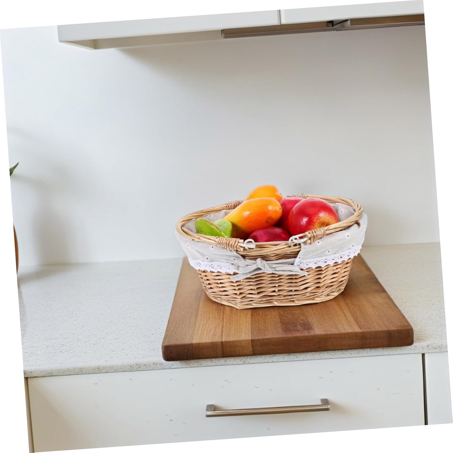 Hemoton Willow Woven Picnic Basket Handle Lightweight Rattan Storage for Fruits Vegetables and Bread for Outdoor Gatherings and Home Organization Beige