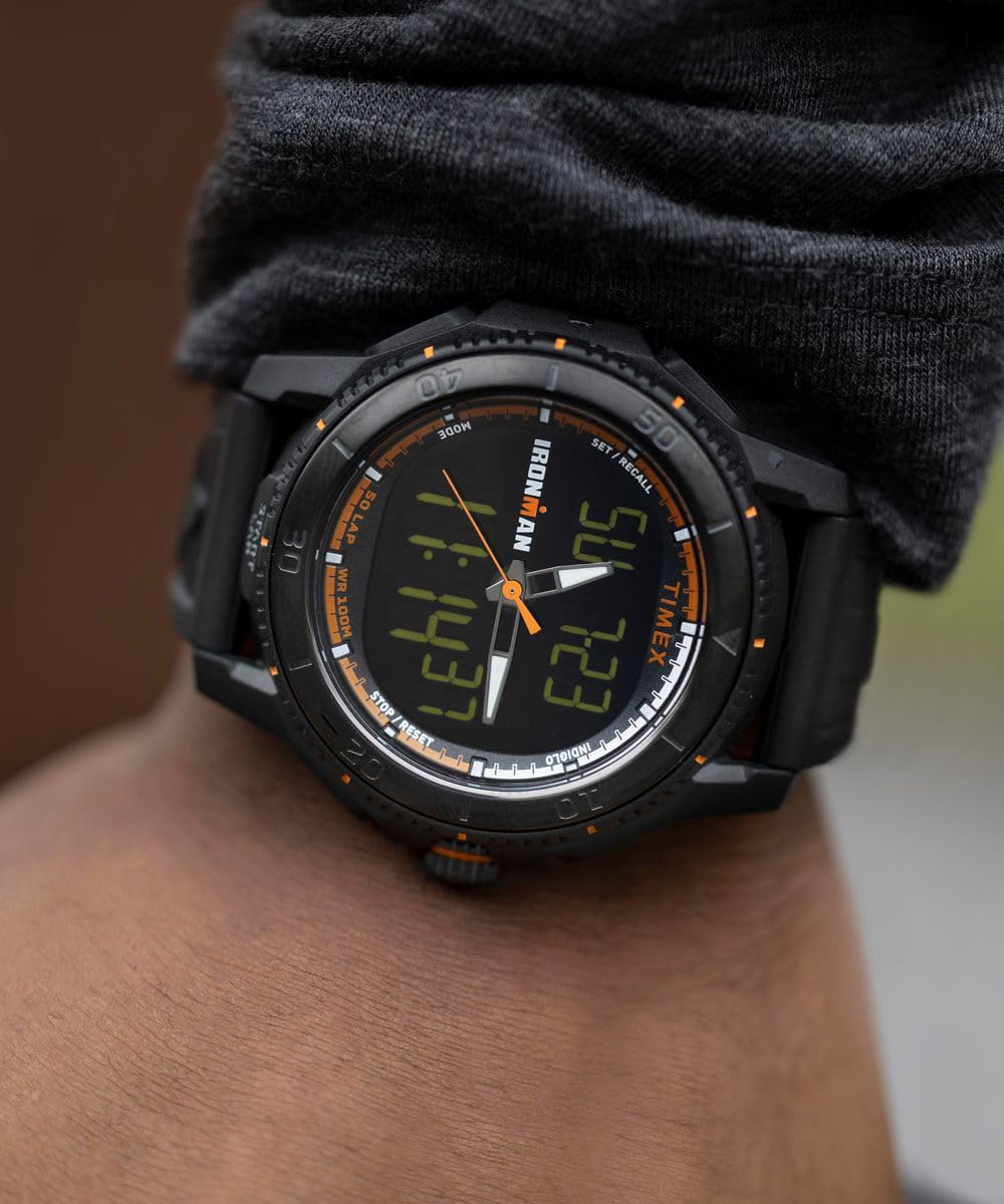 Timex Herren Digital Quarz Armbanduhr mit einem Kunststoffband Ironman Adrenaline