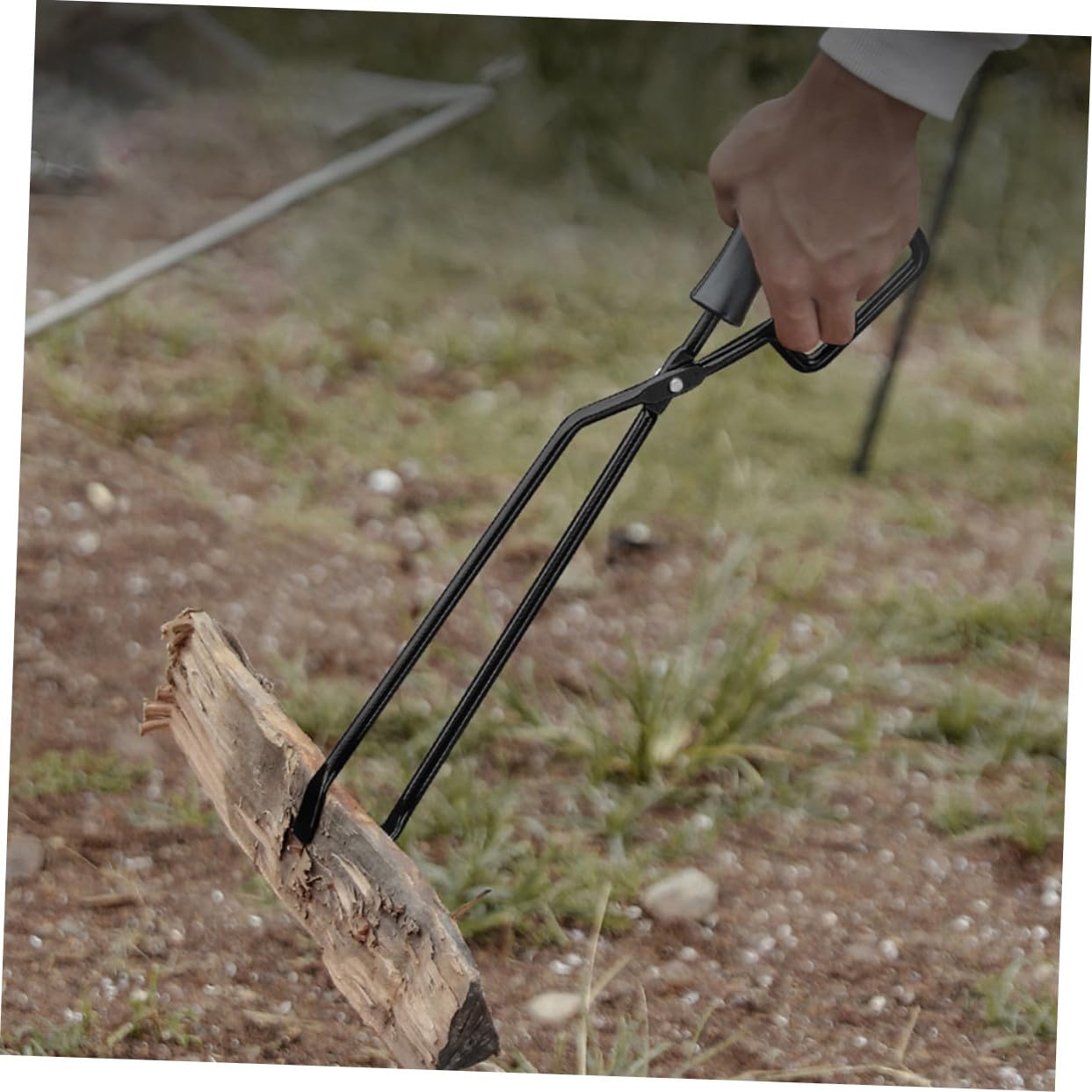 Pinzas de barbacoa con mango de madera resistentes para asar al aire libre, herramienta de cocina resistente al calor para fogatas, camping y barbacoa en el patio trasero